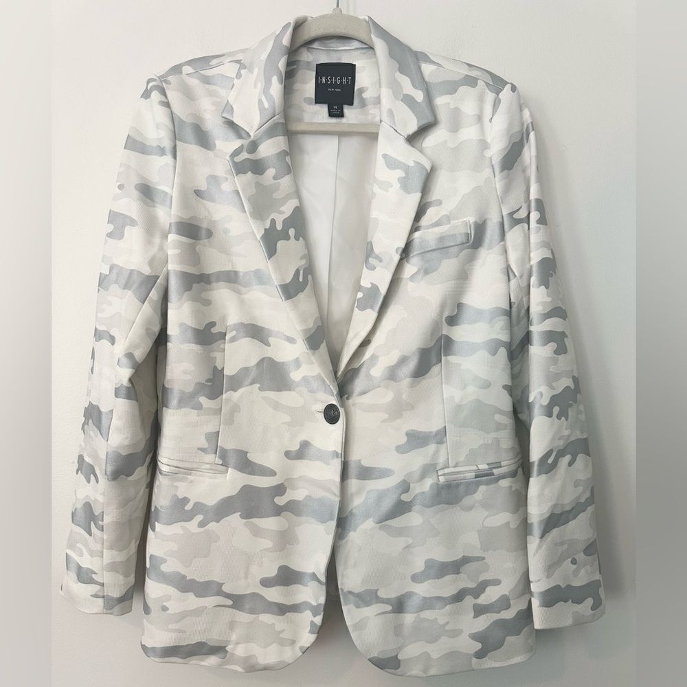 Insight New York CAMO Gray Blazer 14
